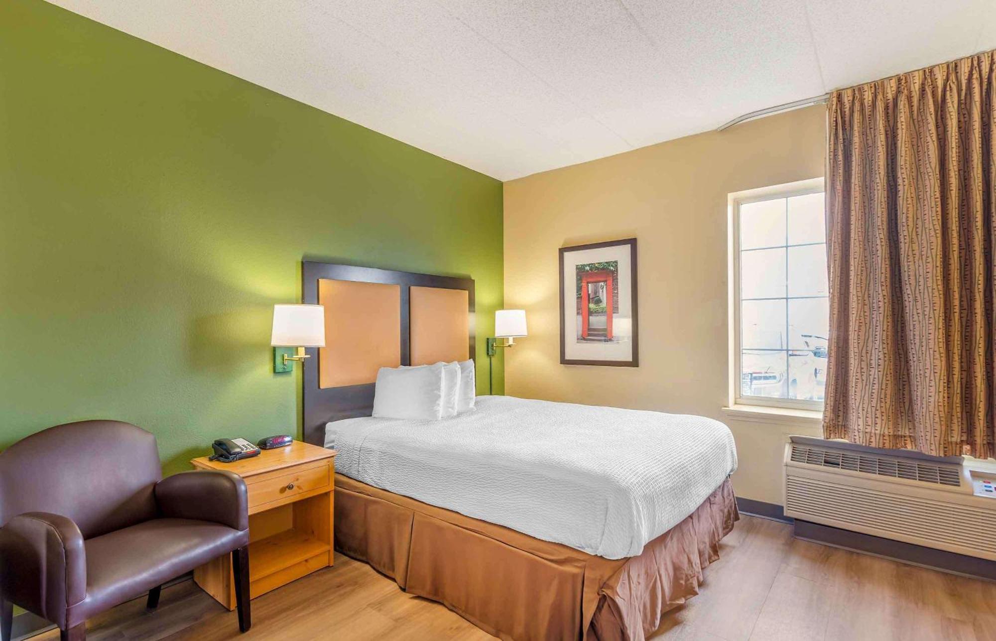 אוקברוק טראס Extended Stay America Select Suites - Chicago - Lombard - Oakbrook מראה חיצוני תמונה
