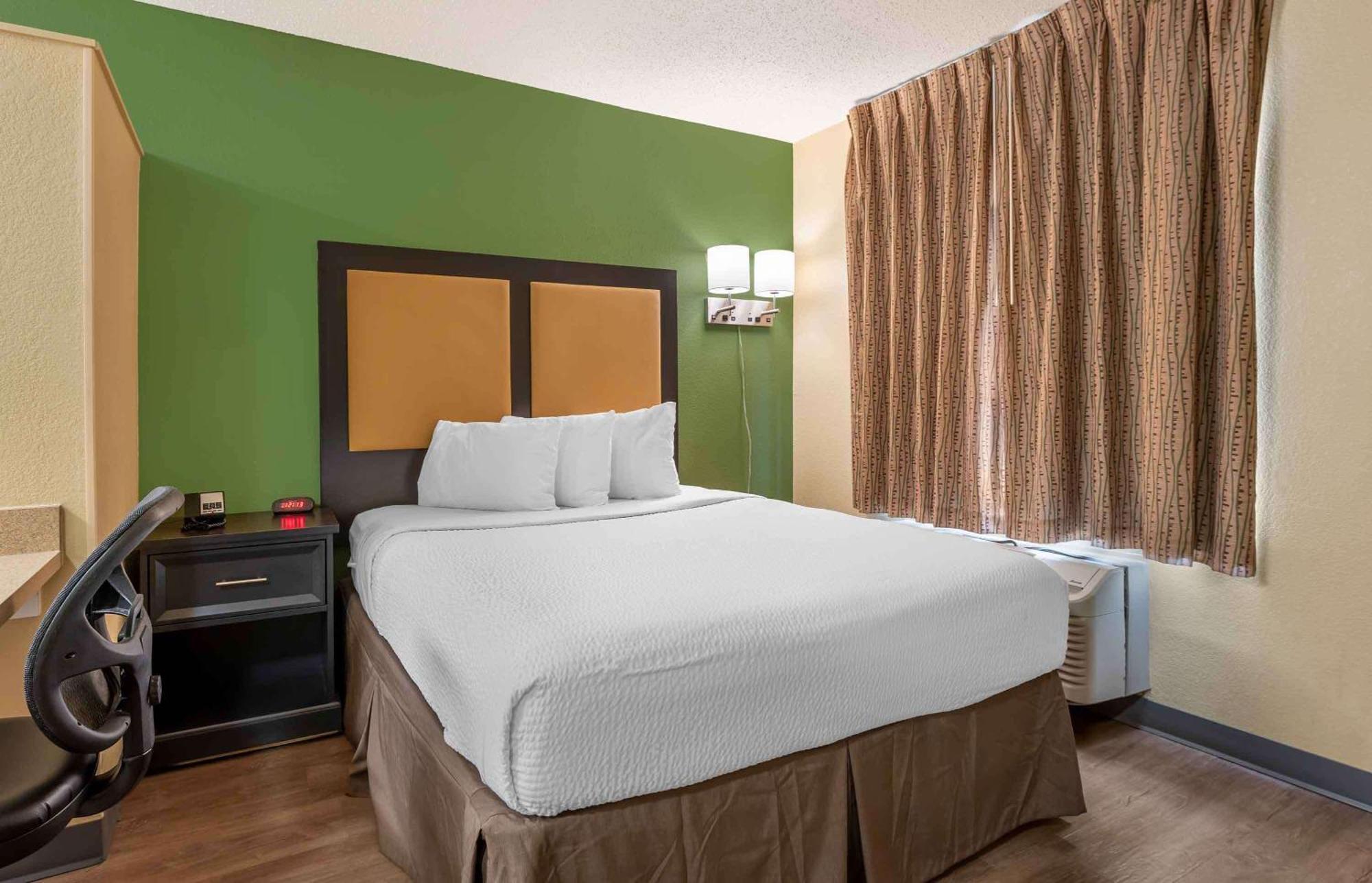 אוקברוק טראס Extended Stay America Select Suites - Chicago - Lombard - Oakbrook מראה חיצוני תמונה
