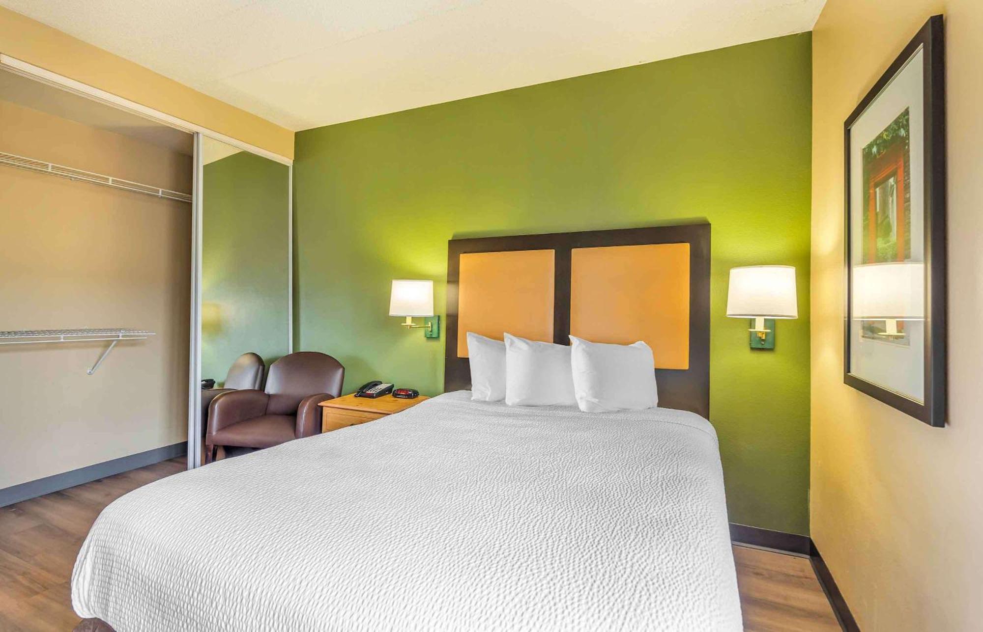 אוקברוק טראס Extended Stay America Select Suites - Chicago - Lombard - Oakbrook מראה חיצוני תמונה
