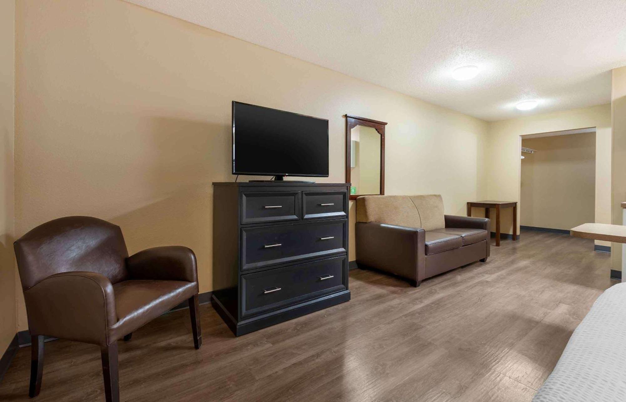 אוקברוק טראס Extended Stay America Select Suites - Chicago - Lombard - Oakbrook מראה חיצוני תמונה
