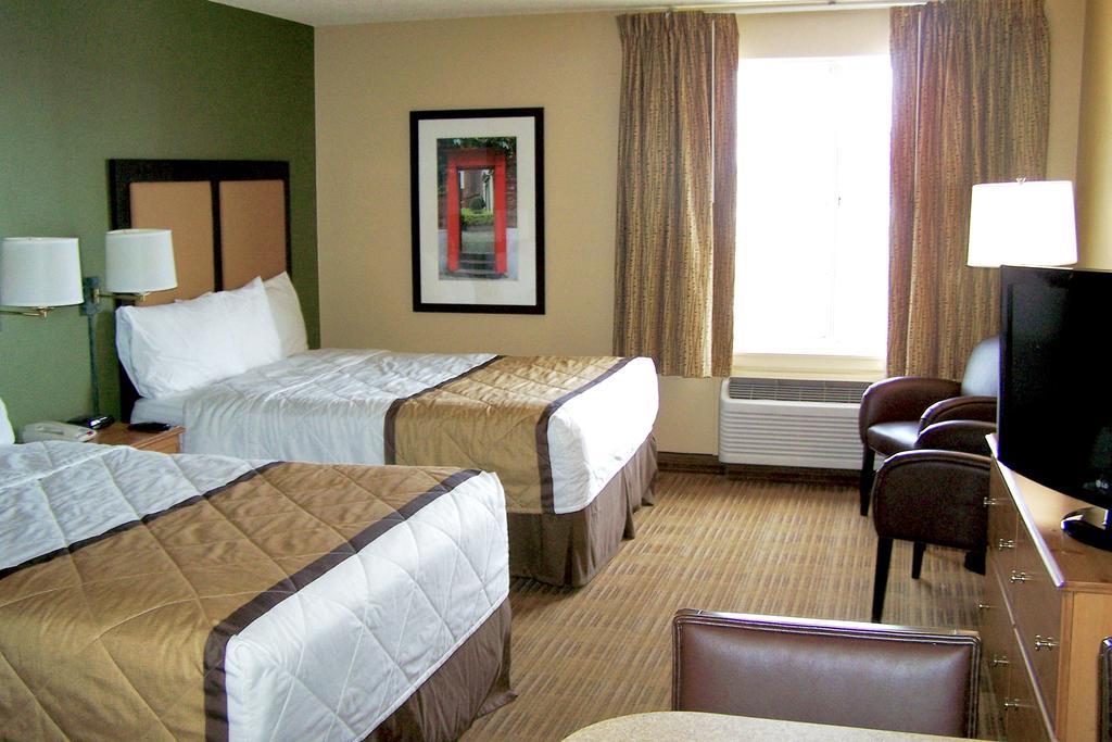 אוקברוק טראס Extended Stay America Select Suites - Chicago - Lombard - Oakbrook מראה חיצוני תמונה