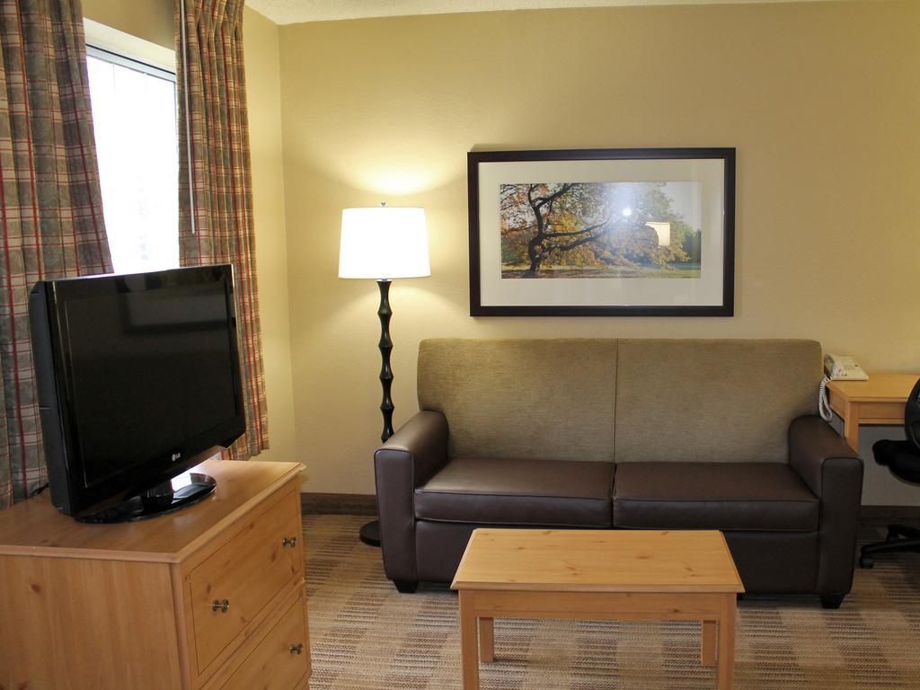 אוקברוק טראס Extended Stay America Select Suites - Chicago - Lombard - Oakbrook מראה חיצוני תמונה